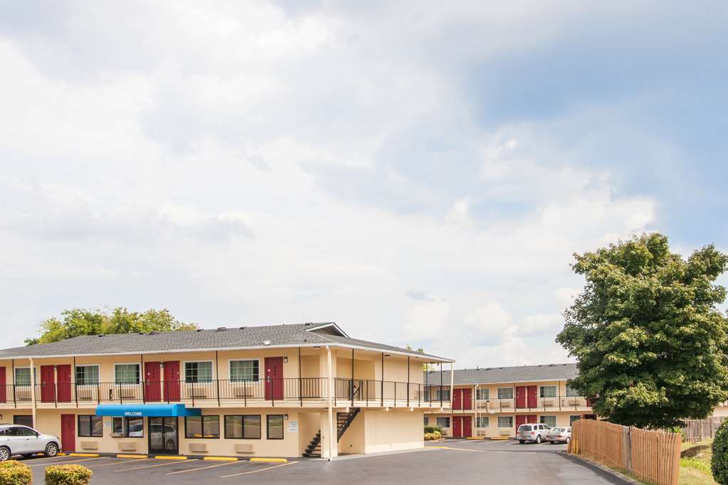Rodeway Inn Nashville Airport South Экстерьер фото