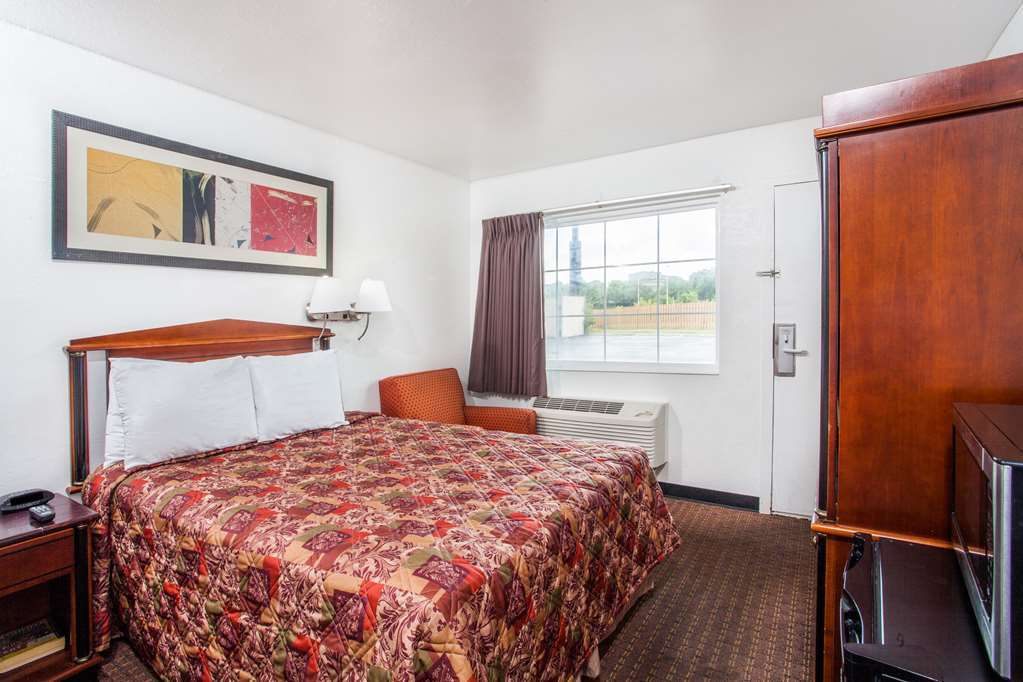 Rodeway Inn Nashville Airport South Номер фото