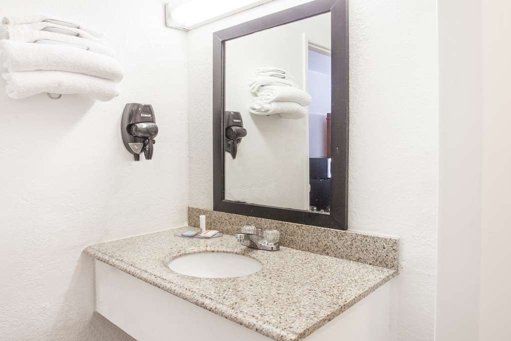 Rodeway Inn Nashville Airport South Номер фото