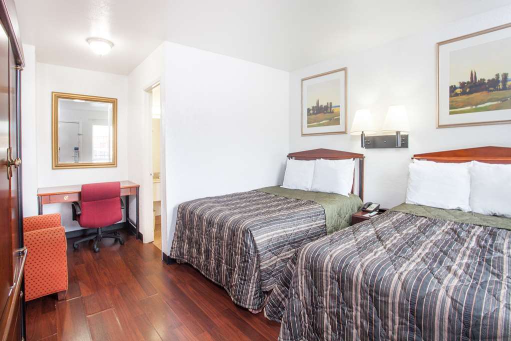 Rodeway Inn Nashville Airport South Номер фото